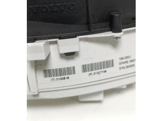 Přístrojová deska  Volvo XC60 2022 31327746, 36001771  