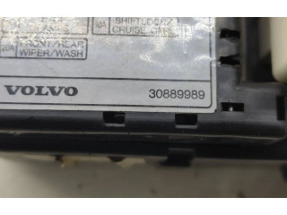   Pojistková skříňka 30889989   Volvo S40, V40 2000