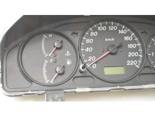 Přístrojová deska  Mazda Premacy 2002 WKCB24B  