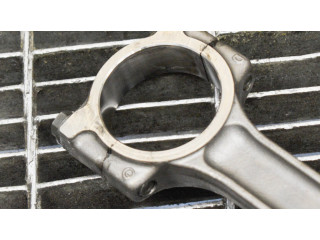  Поршень  120A18001R, 7701475074  Renault Clio IV для дизельного двигателя 1.5