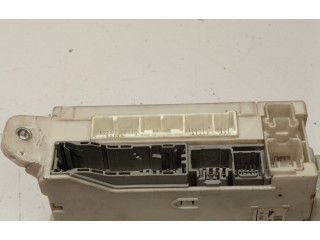 Блок предохранителей 8273030272, 703020016   Lexus GS 300 350 430 450H    