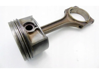 Píst 82L64   Audi A4 S4 B5 8D     