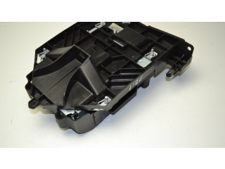 Экран дисплея вверх     9825001480, NS32819980    Peugeot Expert 