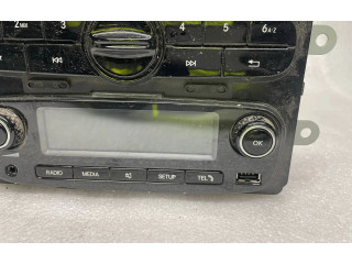 Радио/ проигрыватель CD/DVD / навигация 281151408R, 281151408R   Smart ForFour II W453    