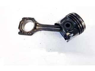  Поршень с шатуном    Audi A4 S4 B5 8D  