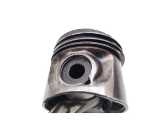 Píst D5244T4   Volvo XC90    D5244T4 