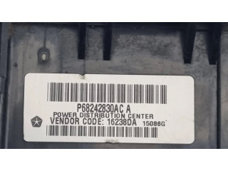 Блок предохранителей  P68242830AC, 15086G   Dodge Durango    