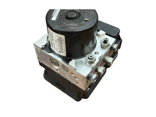Jednotka ABS 10096104223, 6141220022B   Volvo V40 2015