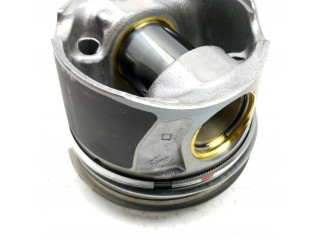 Píst nan, 520905   Audi A4 S4 B5 8D     