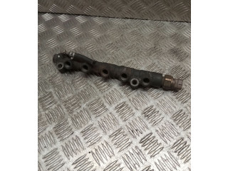 Vstřikovací lišta 8945812020   Toyota Avensis T220     