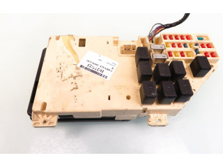 Блок предохранителей  P04602410AJ   Chrysler 300M    