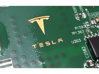 Řídící jednotka 108569320F, 108659214H   Tesla Model Y 2022