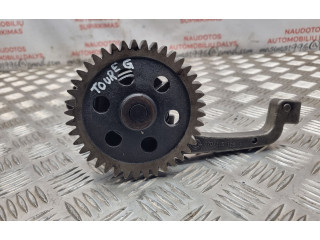Масляный насос   070115153, 070115105A  Volkswagen Touareg I 