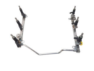 Vstřikovací lišta A2720700995   Mercedes-Benz C W204     