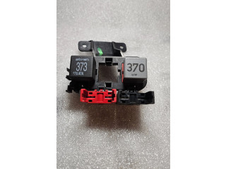 Блок предохранителей  4b1937503   Audi A6 Allroad C5    