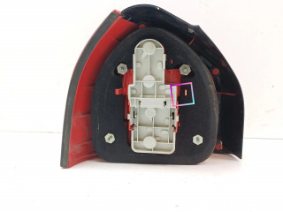 Задний фонарь левый 8L0945096B    Audi A3 S3 8L   1996-2003 года