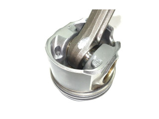 Píst 81L97A8, CONBIELA   Mitsubishi Outlander    BSY 