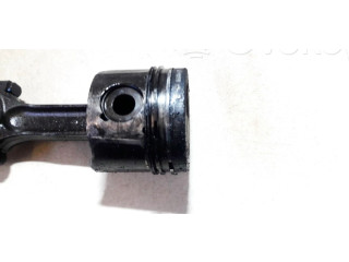 Píst    Peugeot 406     