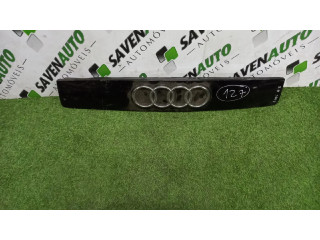 Передняя решётка Audi A2  SV23-11      