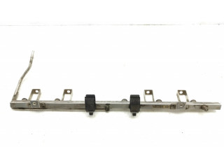 Vstřikovací lišta 1437442   BMW Z4 E85 E86  pro benzínový motor 3.0 306S3 M54B30 