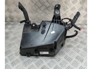   Pojistková skříňka 32331868, 8891995098   Volvo XC40 2024