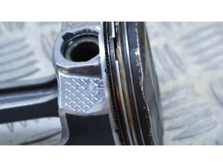  Поршень MF8F FR3Z6108A, CR3E6205AA  Ford Mustang VI для бензинового двигателя 5.0