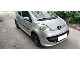 Zpětné zrcátko  Peugeot 107 2006  KTB, 1E7  