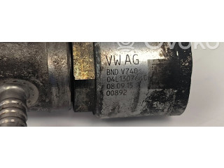Vstřikovací lišta 04L806054   Audi RS6 C7    CNHA 