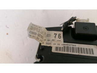 Přístrojová deska  Toyota Corolla E120 E130 2003 8380002760  