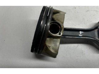 Píst A1570300517, A2780300320   Mercedes-Benz CLS C218 X218    M 157.981 