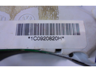 Přístrojová deska  Volkswagen New Beetle 2002 1C0920820H, 1C0920820H  