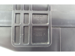   Pojistková skříňka MB7002008   Subaru Forester SH 2010