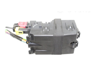   Pojistková skříňka 9806192580   Peugeot 2008  2015
