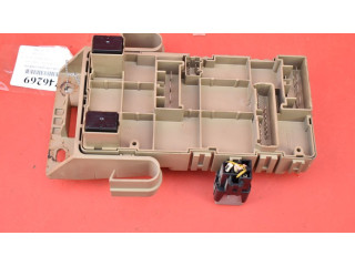 Блок предохранителей  82201AJ000, 82201AJ000   Subaru Outback    