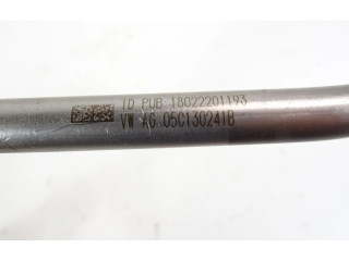 Топливная рампа 05E906054A   Skoda Scala  
