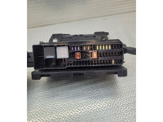 Блок предохранителей 30659177   Volvo V40 Cross country    