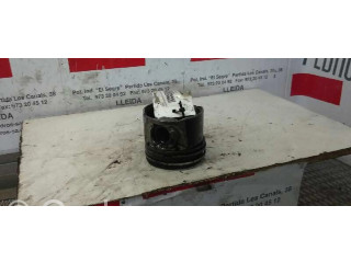 Píst    Peugeot 206  pro Jiný motor 1.6 9HZ 
