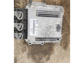 Řídící jednotka 0281014648, 8200666516   Renault Trafic II (X83) 2012