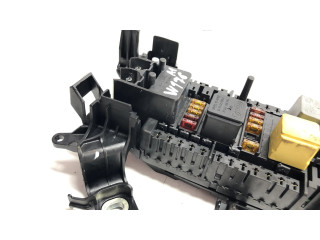Блок предохранителей  A2465400340   Mercedes-Benz A W176    