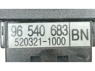 Ручка стеклоочистителей 96540685, 5203311000   Daewoo Kalos