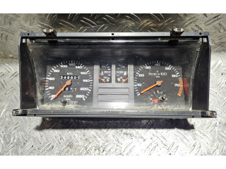 Панель приборов 857919105, 81117434   Audi 80 90 B2       