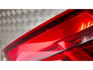 Задний фонарь  4M0945094E    Audi Q7 4M   2015- года