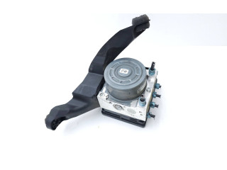 Jednotka ABS 6877110, 28515615163   BMW 2 F45 2016
