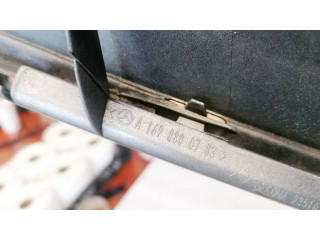 Передняя решётка Mercedes-Benz B W245 2005-2011 года A1698800783      