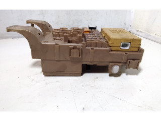   Pojistková skříňka 8264113040, 2323000231   Toyota Corolla Verso E121 2003