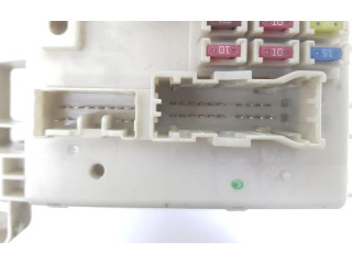   Pojistková skříňka 8198050030, 0665004650   Toyota Land Cruiser (J120) 2004