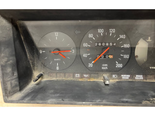 Přístrojová deska  Volvo 240 1985 1348058  