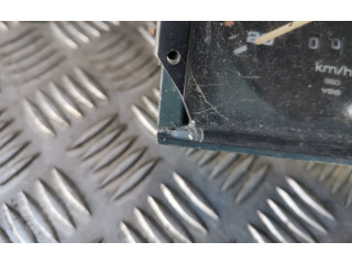 Zpětné zrcátko  Volkswagen Polo II 86C 2F 1992  88471405, 87001239  