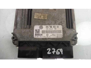 Řídící jednotka 03G906021KH, 0281013226   Volkswagen Golf SportWagen 2007