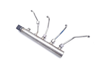 Vstřikovací lišta 7585411   BMW 2 F22 F23  pro benzínový motor 2.0 N20B20A 228i